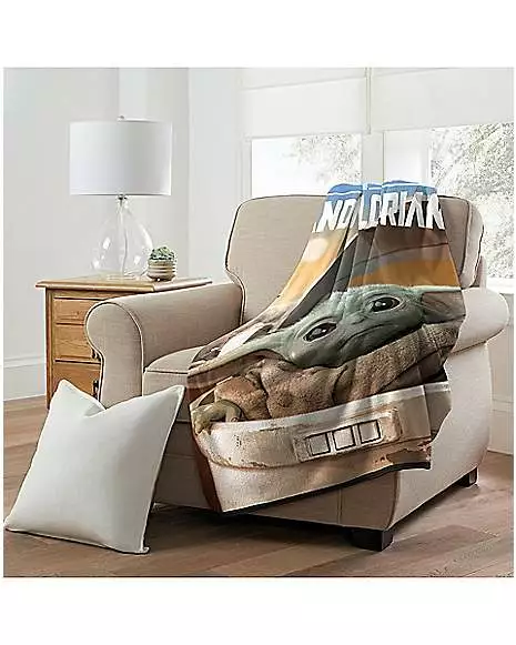 Child Arrived Fleece Blanket - The Mandalorian 4 Child Arrived Fleece Blanket - The Mandalorian - Image 2